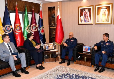 رئيس الشرطة يستقبل القائم بأعمال السفارة الأمريكية لدى مملكة البحرين