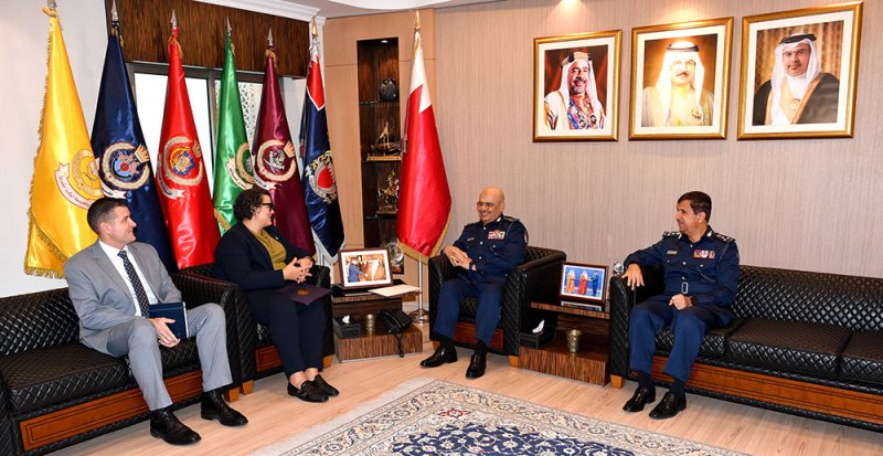 رئيس الشرطة يستقبل القائم بأعمال السفارة الأمريكية لدى مملكة البحرين