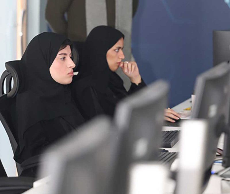 مركز ناصر العلمي والتقني يواصل تأهيل الكوادر الوطنية في مجالات التقنية المتقدمة