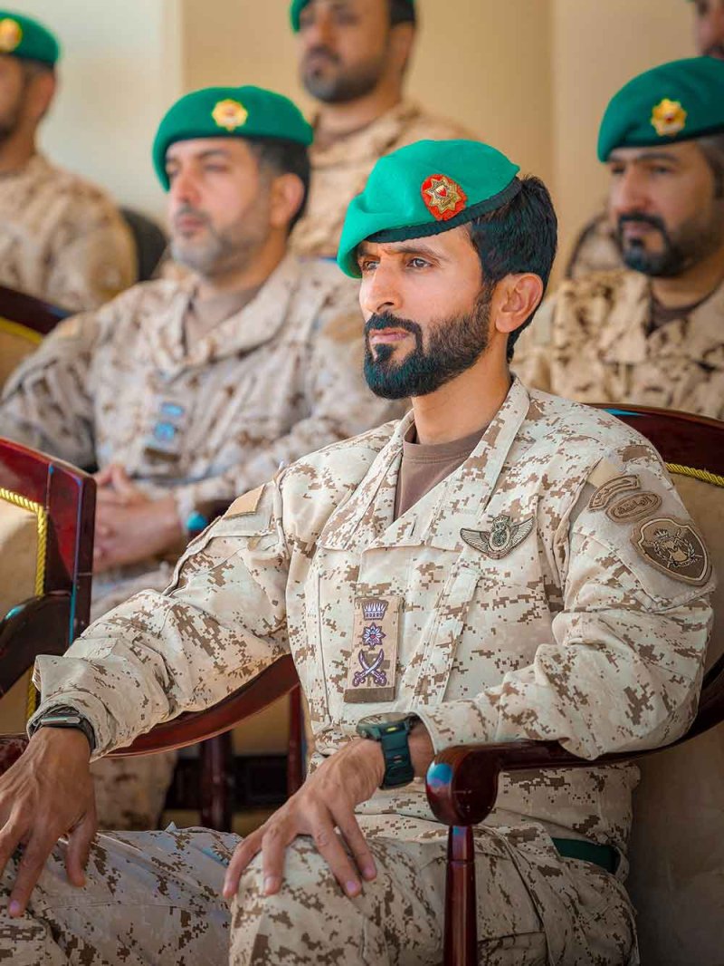 سمو الشيخ ناصر بن حمد آل خليفة يحضر طابور القائد للحرس الملكي