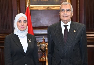 رئيس مجلس الشيوخ بجمهورية مصر العربية يلتقي سفيرة مملكة البحرين في القاهرة