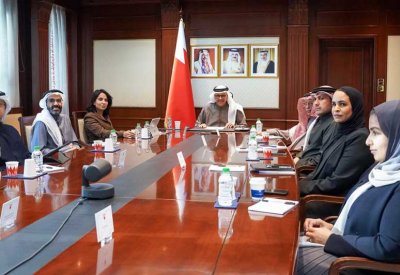 وزير الخارجية يعقد اجتماعًا مع رؤساء البعثات الدبلوماسية في الخارج بشأن عضوية مملكة البحرين في مجلس الأمن