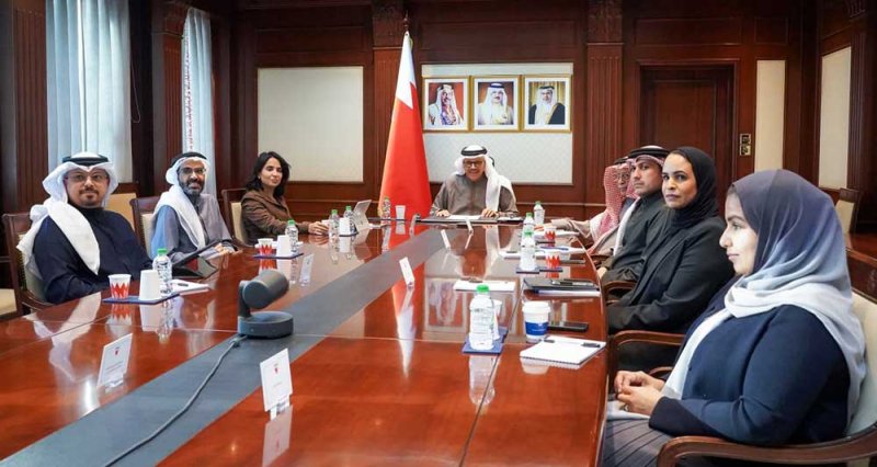 وزير الخارجية يعقد اجتماعًا مع رؤساء البعثات الدبلوماسية في الخارج بشأن عضوية مملكة البحرين في مجلس الأمن