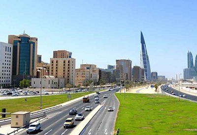 تحذير من ضباب ورياح قوية اليوم.. وموج مرتفع ليلًا في البحرين