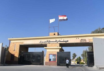 وفد فلسطيني رفيع إلى القاهرة لبحث "معبر رفح"