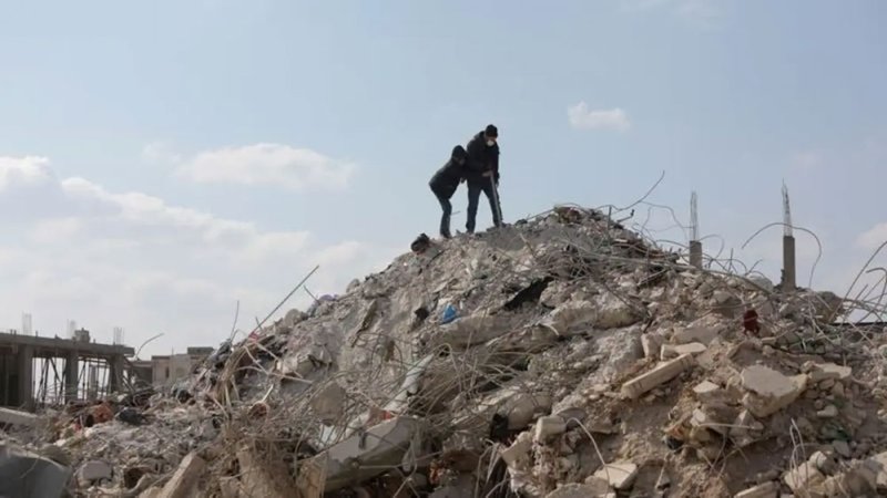 بريطانيا: نفذنا مع فرنسا هجوما على منشأة لداعش في سوريا
