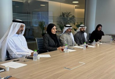 وزارة المواصلات والاتصالات تبحث آليات تطوير تنظيم النقل البري مع غرفة تجارة وصناعة البحرين
