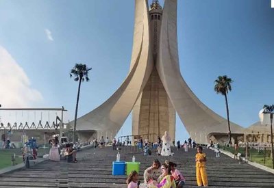 من قرار بلدي إلى قضية رأي عام… حبس رئيس بلدية في الجزائر بسبب "حلوى رأس السنة"