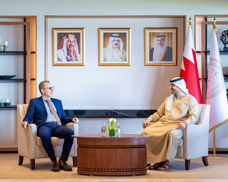 سمو الشيخ عيسى بن سلمان بن حمد: الشراكة مع القطاع الخاص ركيزة لتعزيز  دور "راشد للفروسية" كمركز رياضي متكامل