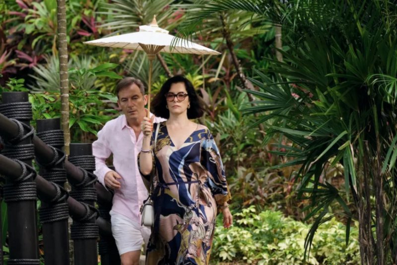 "The White Lotus" يستقر في قلعة تاريخية بالريفيرا بميزانية خيالية