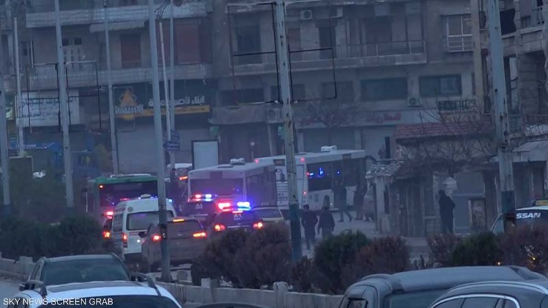 ترحيل المقاتلين الأكراد من آخر حي تحصنوا فيه بحلب