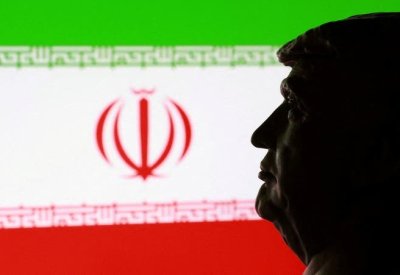بعد تلميح للتفاوض.. هل يكرر ترامب "خدعة" يونيو مع طهران؟