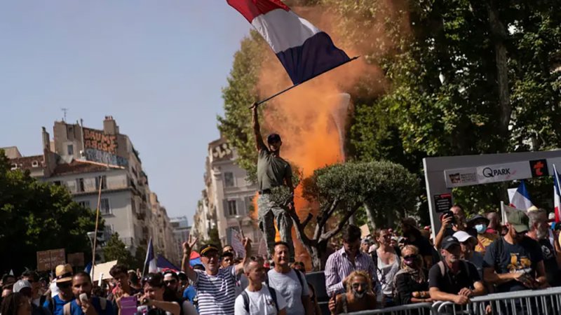 مزارعو فرنسا يصعدون تحركاتهم ضد الاتفاق التجاري مع "ميركوسور"
