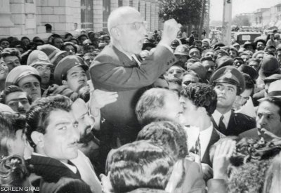 سيناريو 1953 يتكرر.. واشنطن تطلب "بنك أهداف" داخل إيران