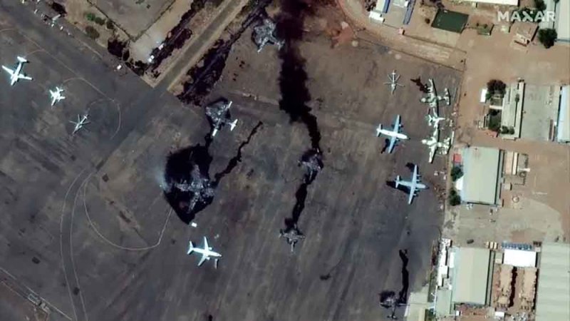 السودان يعلن استئناف حركة الطيران بمطار الخرطوم في هذا الموعد