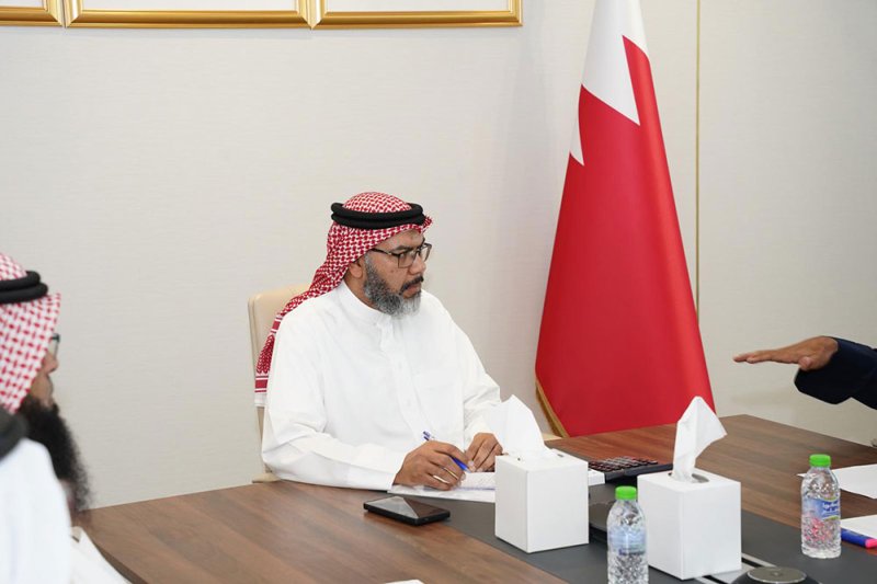 مشرفو المقابر يعرضون تحدياتهم على مدير “السنية”