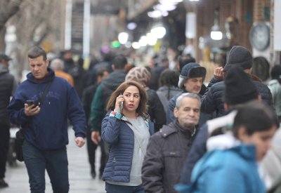 احتجاجات إيران تخفت... وواشنطن تراقب بلا حسم