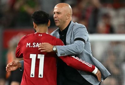 مدرب ليفربول يرحب بعودة صلاح رغم الخلاف السابق