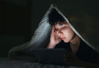 دراسة تكشف منطقة غير معروفة سابقاً في دماغ المراهقين