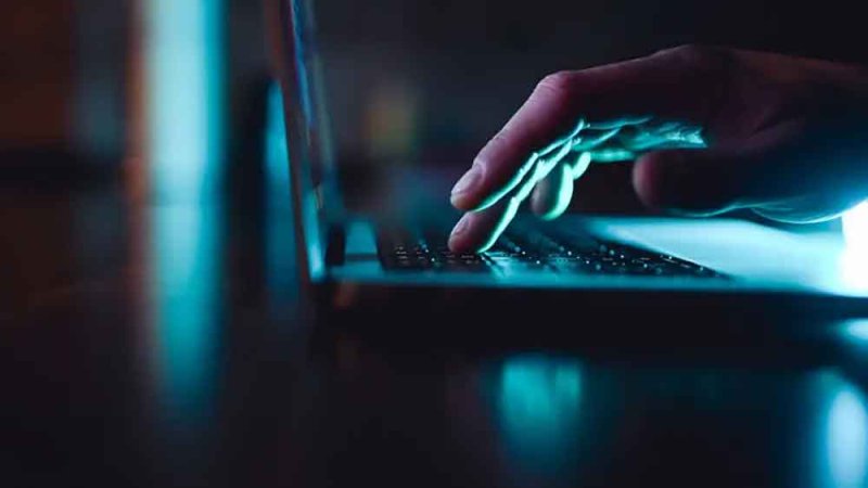 بعناوينهم وأرقامهم.. سرقة بيانات الملايين من مستخدمي إنستغرام