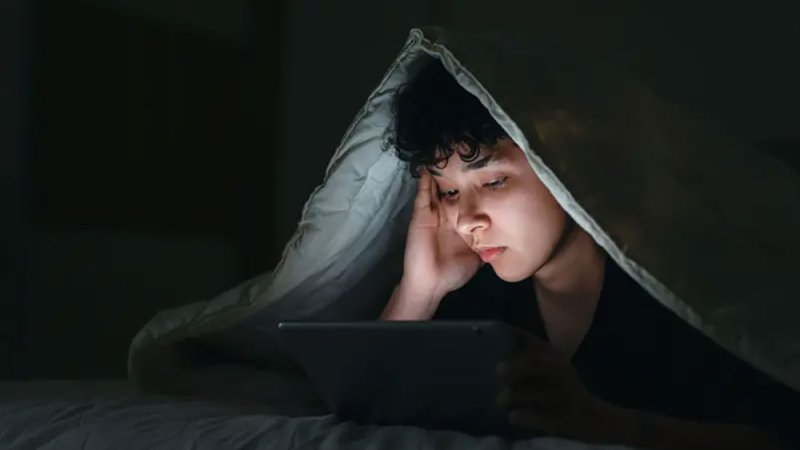 دراسة تكشف منطقة غير معروفة سابقاً في دماغ المراهقين