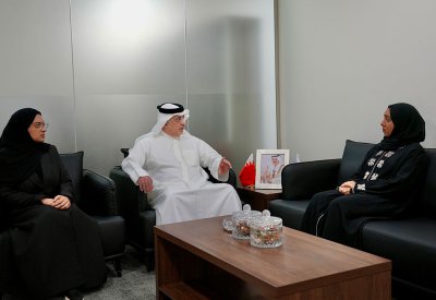 وكالة البحرين للفضاء تحتفي بالهاجري كونها أول بحرينية تتخرج من أكاديمية الفضاء الوطنية