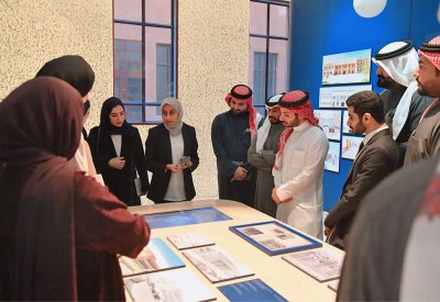 وزير البلديات يلتقي منتسبي الدفعة الحادية عشرة من برنامج رئيس مجلس الوزراء لتنمية الكوادر الحكومية