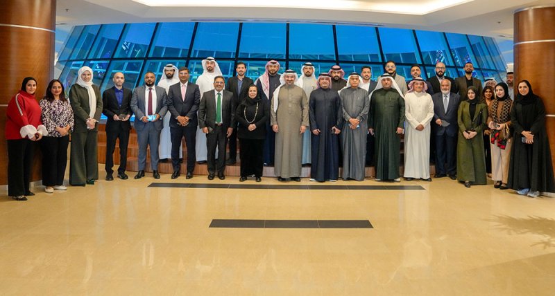 وزير الصناعة والتجارة يؤكد نجاح المبادرة الوطنية التشجيعية للقطاع التجاري في موسم أعياد البحرين