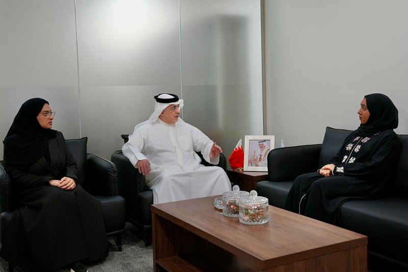 وكالة البحرين للفضاء تحتفي بالهاجري كونها أول بحرينية تتخرج من أكاديمية الفضاء الوطنية