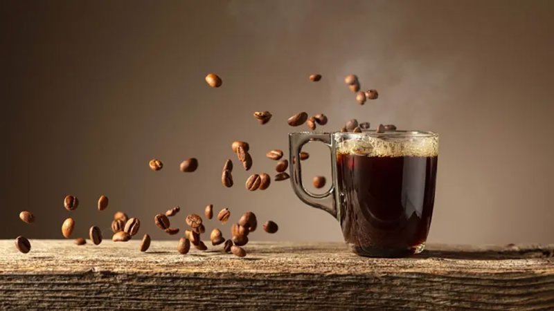 4 آثار خطيرة لشرب القهوة على معدة فارغة.. تعرف عليها