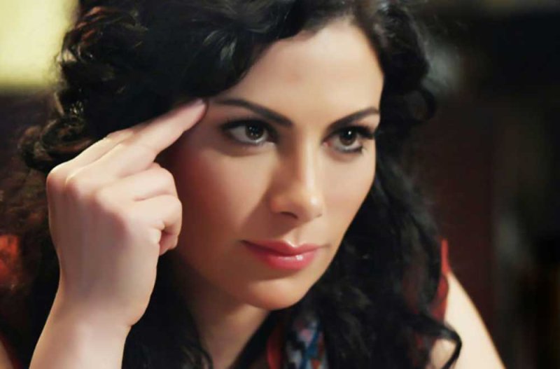 الفنانة صبا مبارك تنتظر عرض مسلسل "ورد على فل وياسمين"