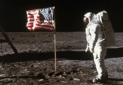 أميركا تعتزم بناء مفاعل نووي على سطح القمر بحلول 2030