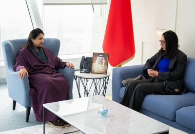 المدير العام لمعهد الإدارة العامة تستقبل الممثل المقيم لبرنامج الأمم المتحدة الإنمائي (UNDP) لدى مملكة البحرين