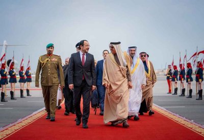 رئيس جمهورية قبرص يصل إلى البلاد
