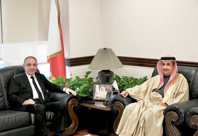 النائب العام الدكتور علي بن فضل البوعينين يستقبل النائب العام لجمهورية أذربيجان