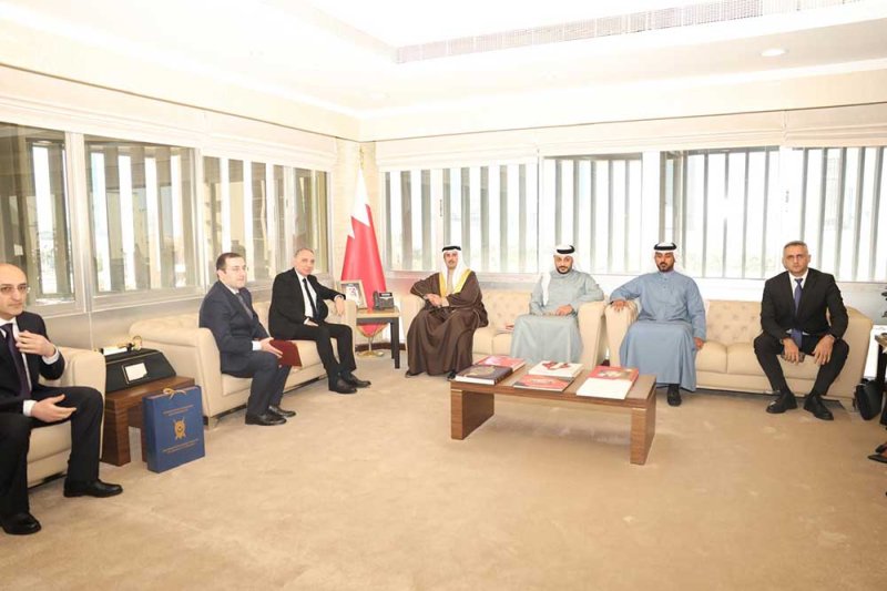 وزير العدل والشؤون الإسلامية والأوقاف يستقبل النائب العام الأذربيجاني
