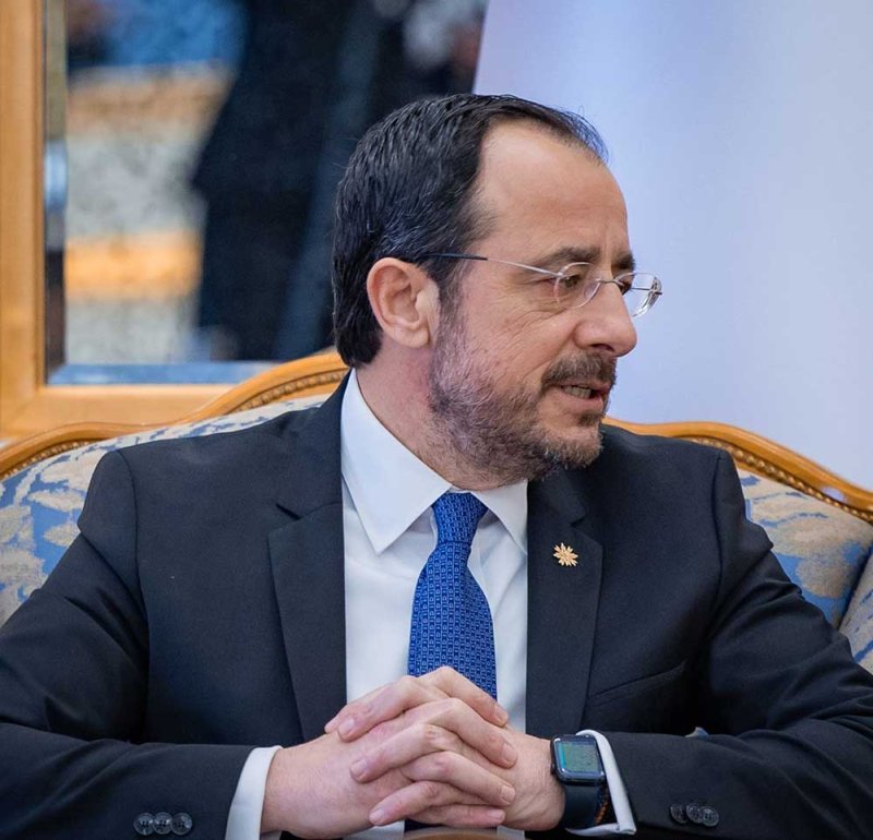 الرئيس القبرصي يعرب عن تقديره الكبير لرؤية الملك المعظم القيادية التي أسهمت في ترسيخ مكانة البحرين في مجال التعاون والحوار