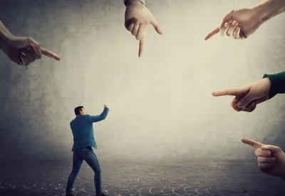 كيف يصنع الدماغ الوعي؟.. تفسير جديد لـ"الوهم العصبي"