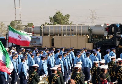 تهديد إيراني باستهداف "قوات وقواعد" إذا تعرضت لهجوم