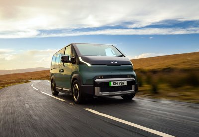 كيا تحصد إشادة عالمية عبر جوائز رئيسية في " What Car?"