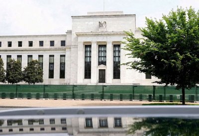 توقعات باستمرار الفائدة الأميركية عند مستوياتها الحالية