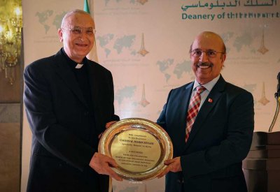 سفير مملكة البحرين يتسلم عمادة السلك الدبلوماسي لدى الجمهورية العربية السورية