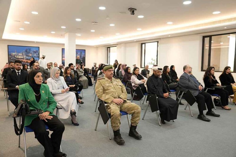 مناقشة الأبعاد الاقتصادية والبيئية لمشروع تحديث المصفاة