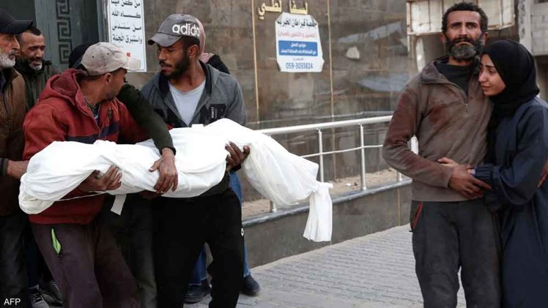 قصف إسرائيلي يقتل عائلة كاملة داخل خيمتها في خانيونس