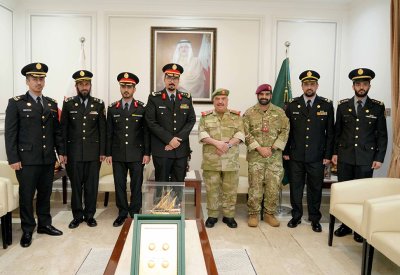مدير أركان الحرس الوطني يستقبل وفداً من وزارة الحرس الوطني السعودي