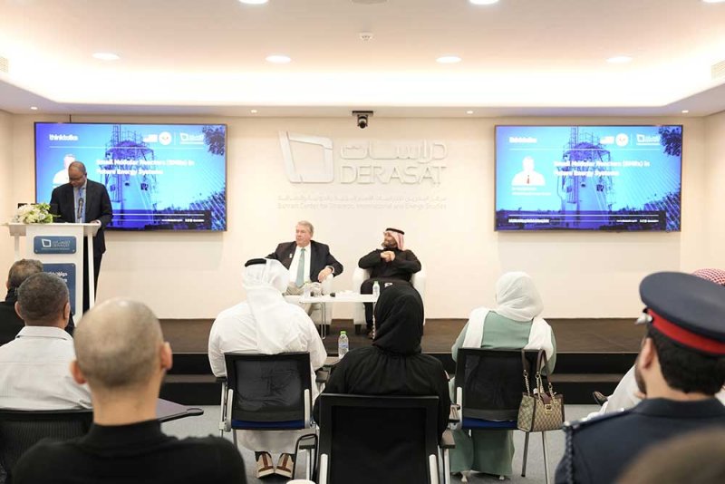 موظفات الأمانة العامة بالنواب يشاركون في حوار فكري باللغة الإنجليزية