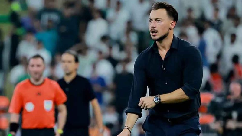 أمام الهلال.. يايسله يطارد رقماً لم يحققه أي مدرب أهلاوي