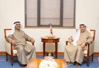 معالي نائب رئيس مجلس الوزراء يشيد بجهود العسومي في تعزيز العمل التشريعي