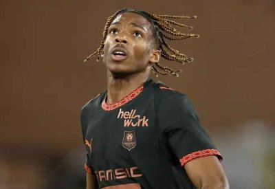 ليفربول يخطف جيريمي جاكيه من تشيلسي