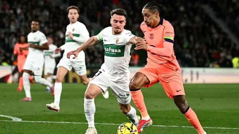 برشلونة يفقد رافينيا لمدة أسبوع